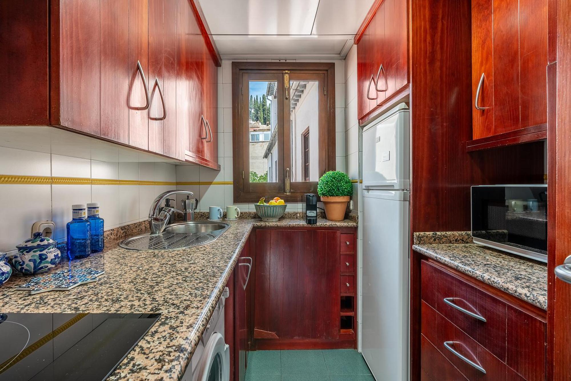 Apartamento Triplex Con Encanto Granadino En El Barrio Del Realejo *