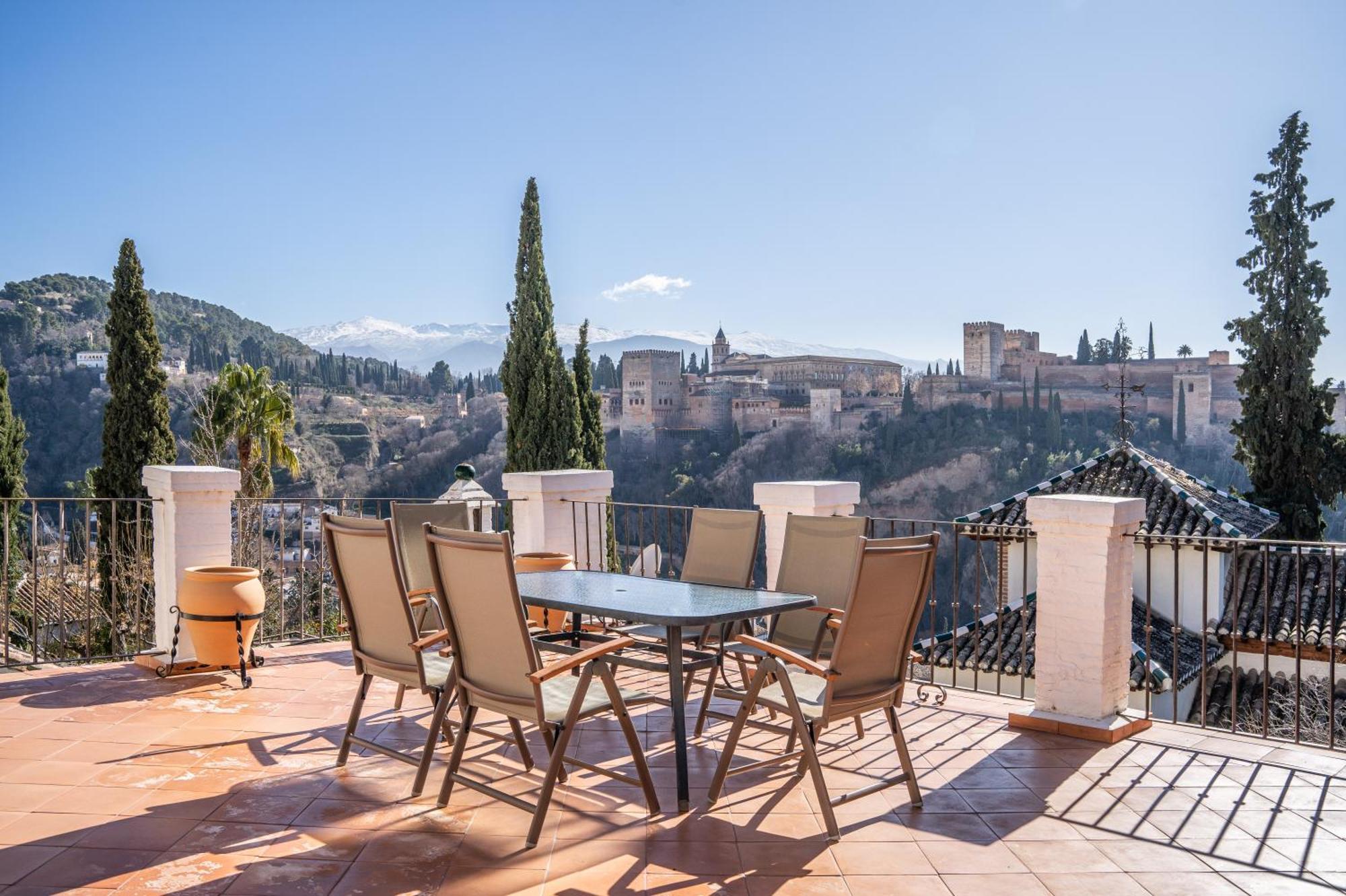 Carmen De Moriscos - Alhambra Views