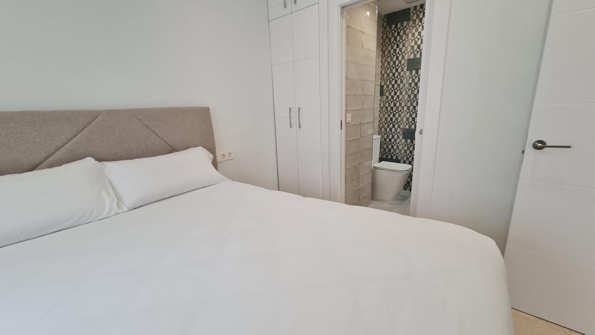 Navas Penthouse 302 By Florentia Homes *