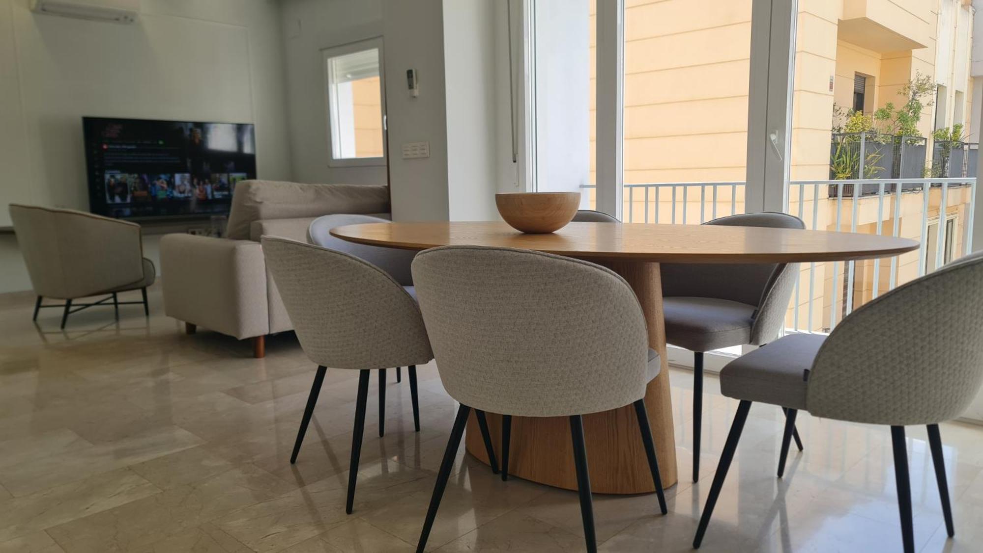 Navas Penthouse 302 By Florentia Homes