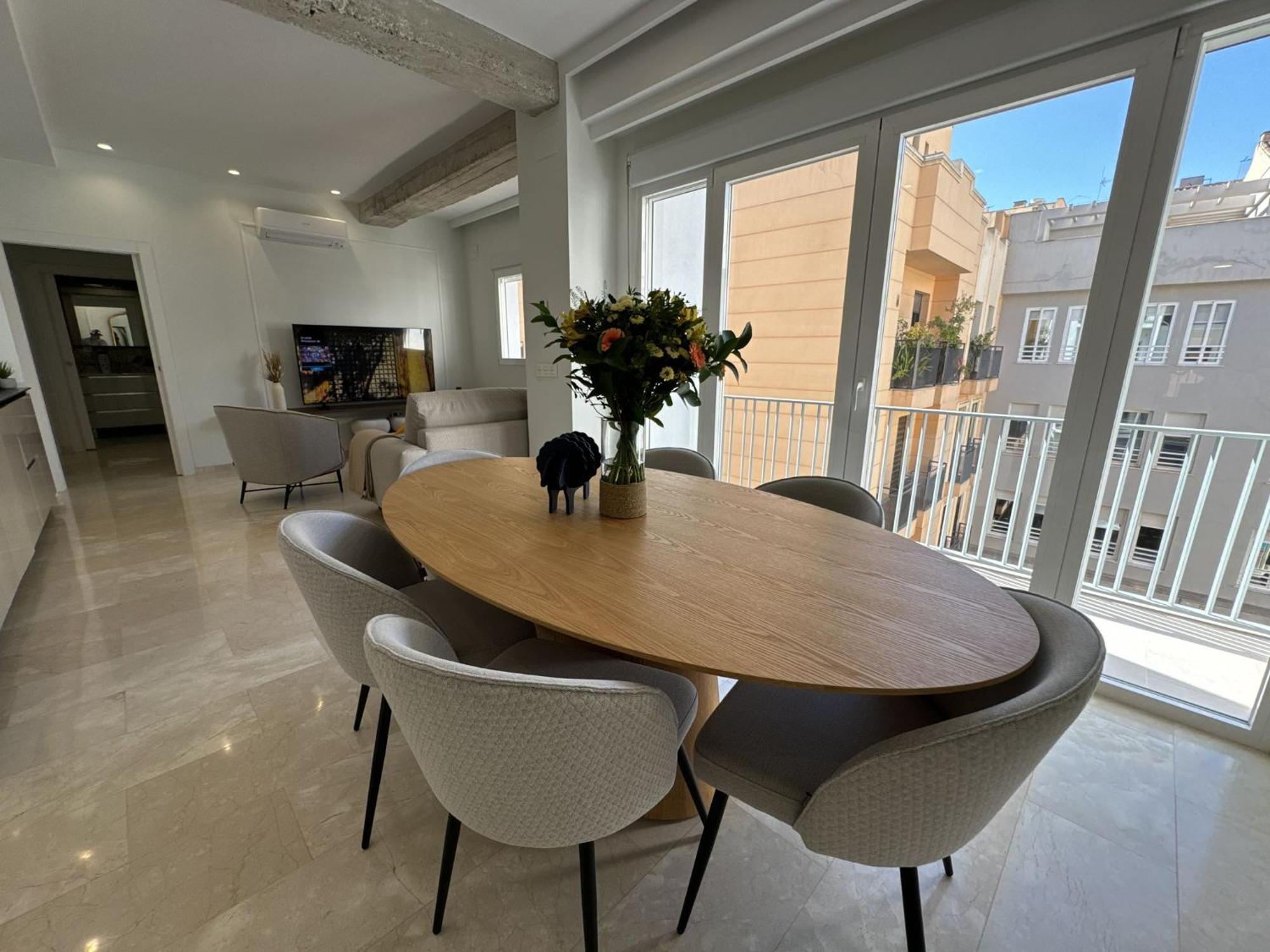Navas Penthouse 302 By Florentia Homes