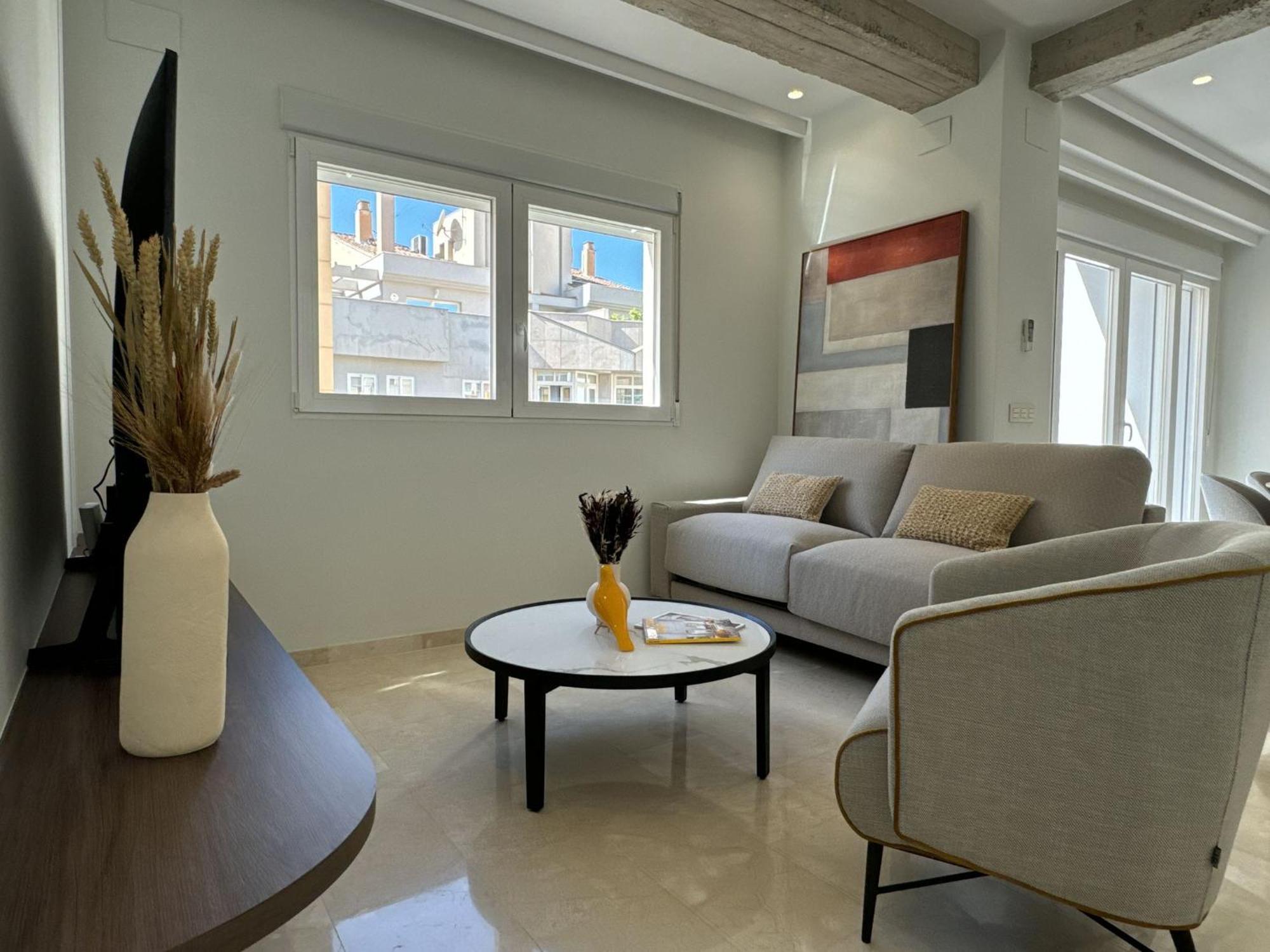 Apartment Navas Penthouse 302 By Florentia Homes *