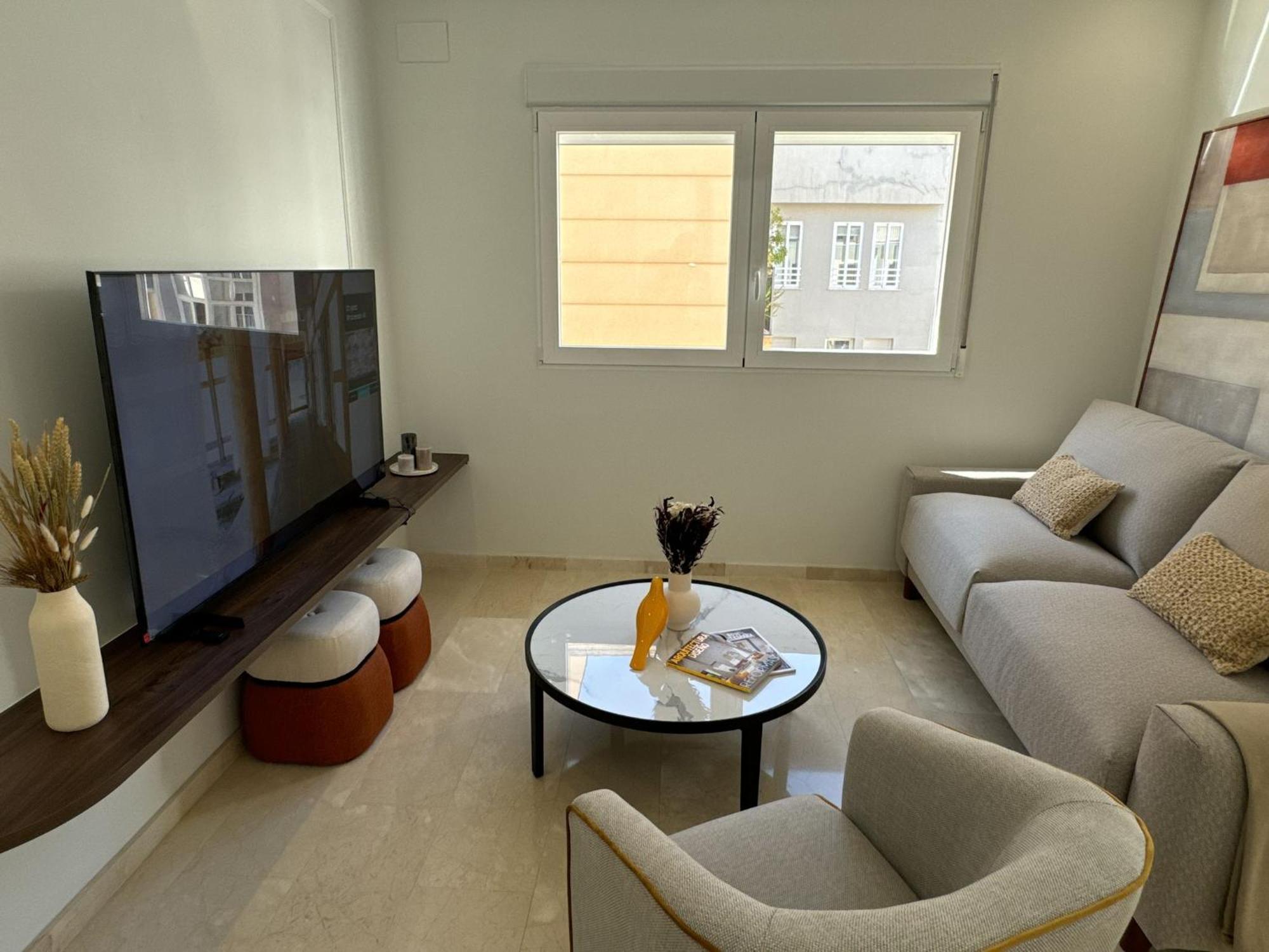 Navas Penthouse 302 By Florentia Homes *