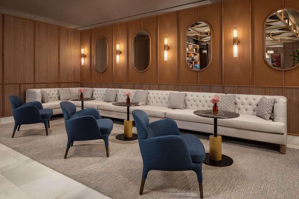 Hotel Nh Collection Victoria 4*