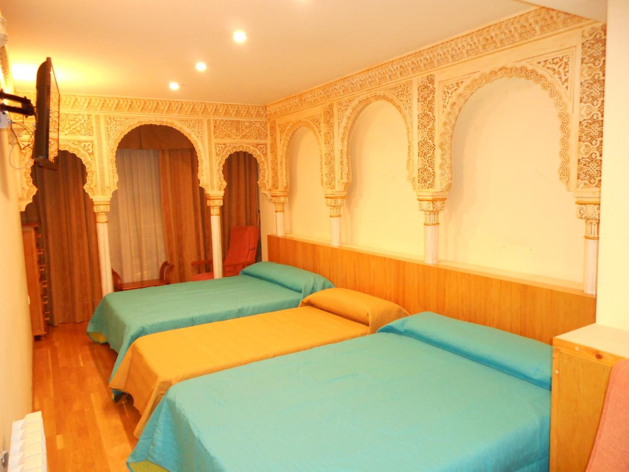 Martin House & 2* Granada