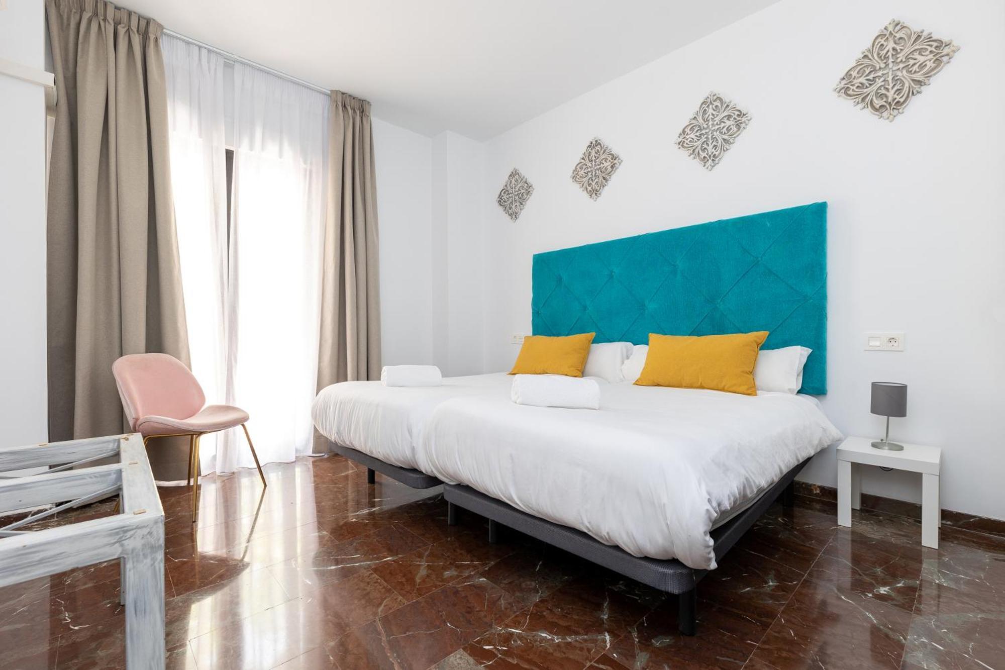 Center Apartment *