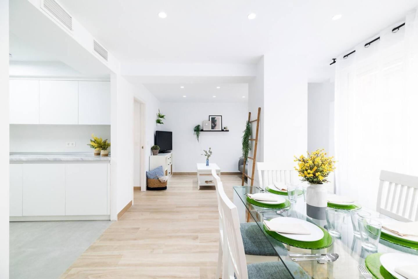 Descubre Piso En El Centro De La Ciudad Apartment *