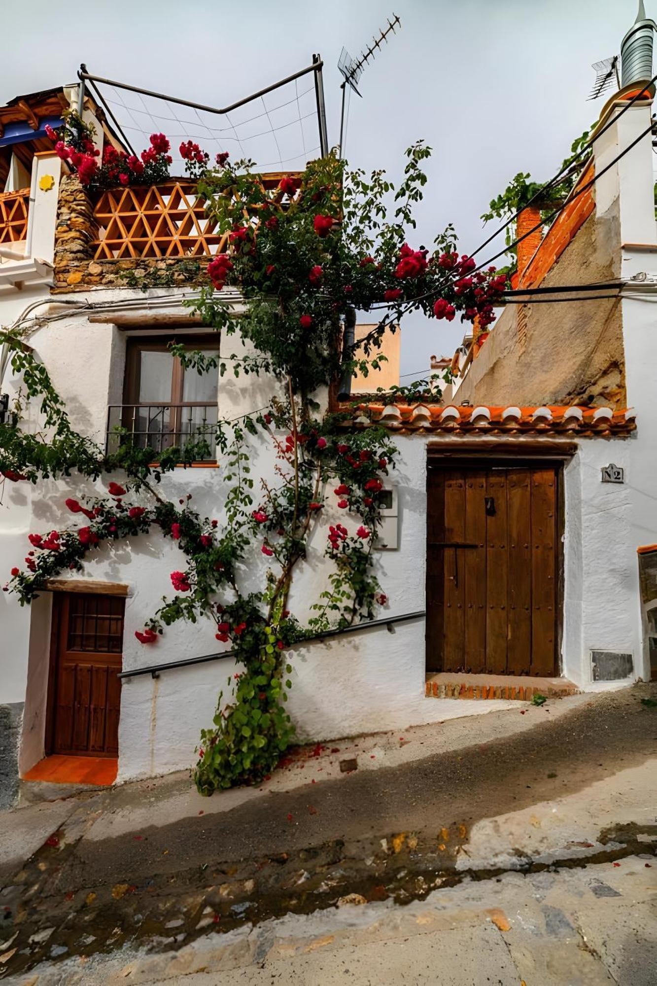Casa Fuensanta Balcon Al Mar De La Alpujarra Country house *