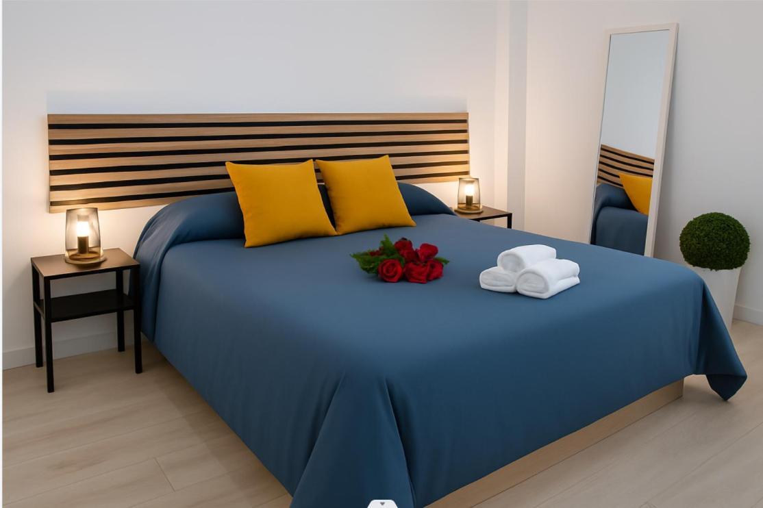 Eye Apartment *