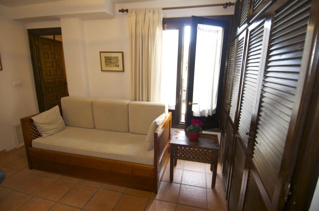 Gumiel Granada