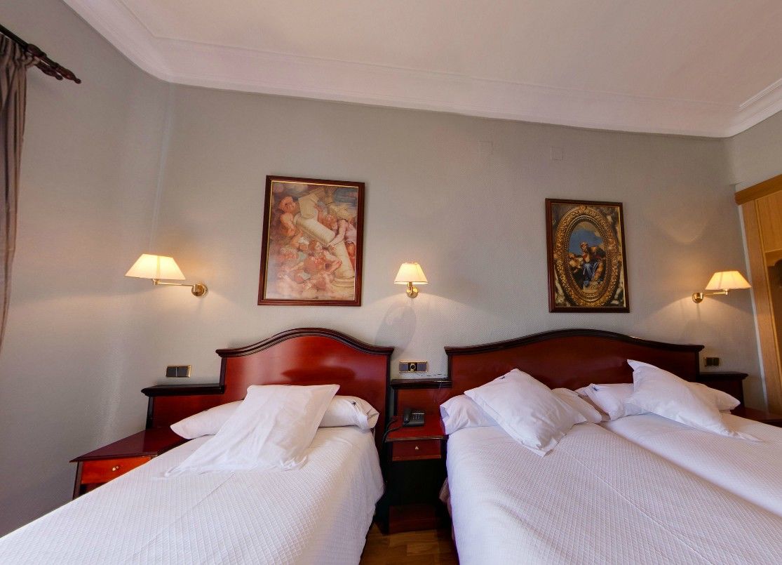 Angeles & 4* Granada