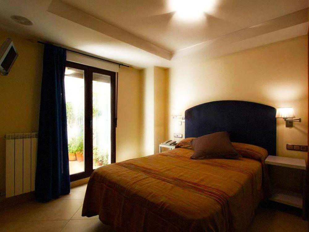 Turisticos Centro Apartment Granada