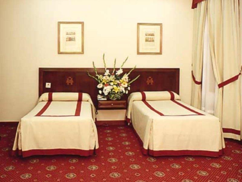 Exe Triunfo Hotel