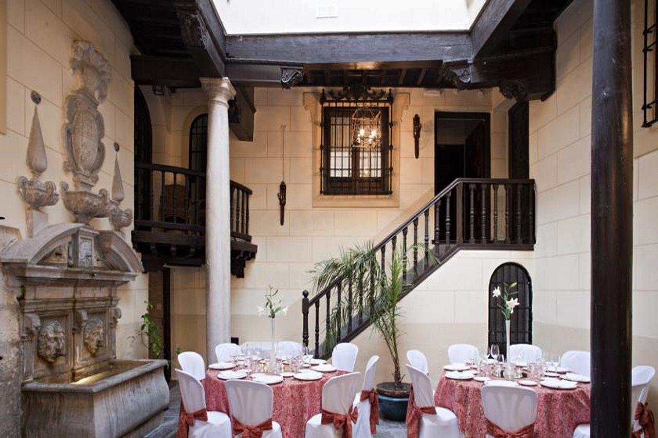 Palacio De Mariana Pineda Hotel 4*
