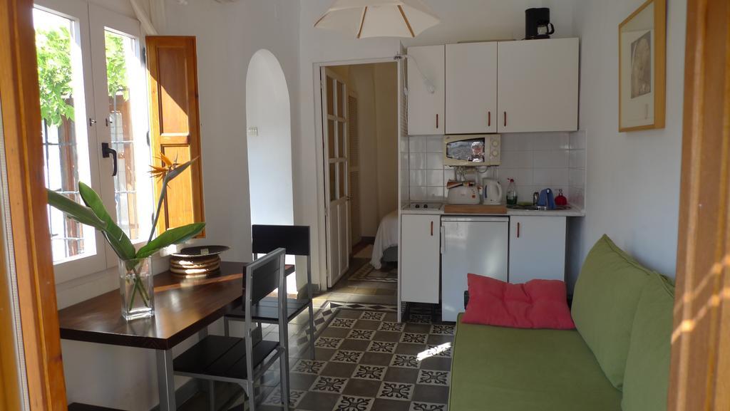 Alhambra Hill Apartment *