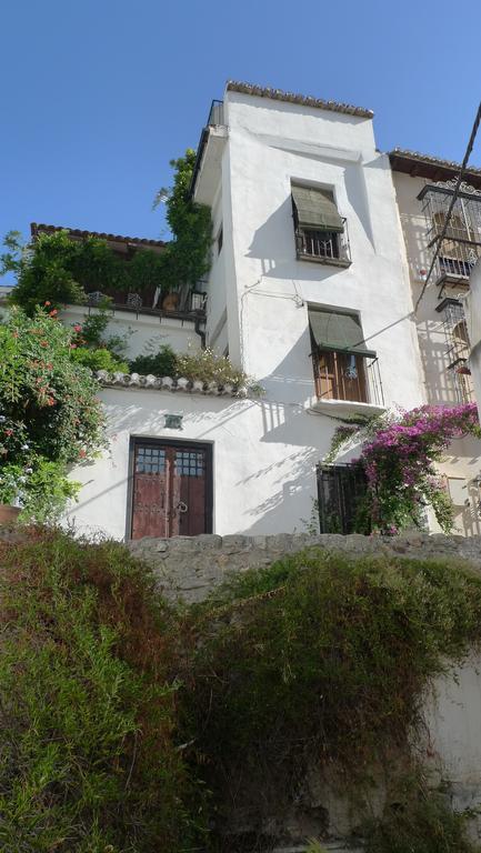 Alhambra Hill Apartment