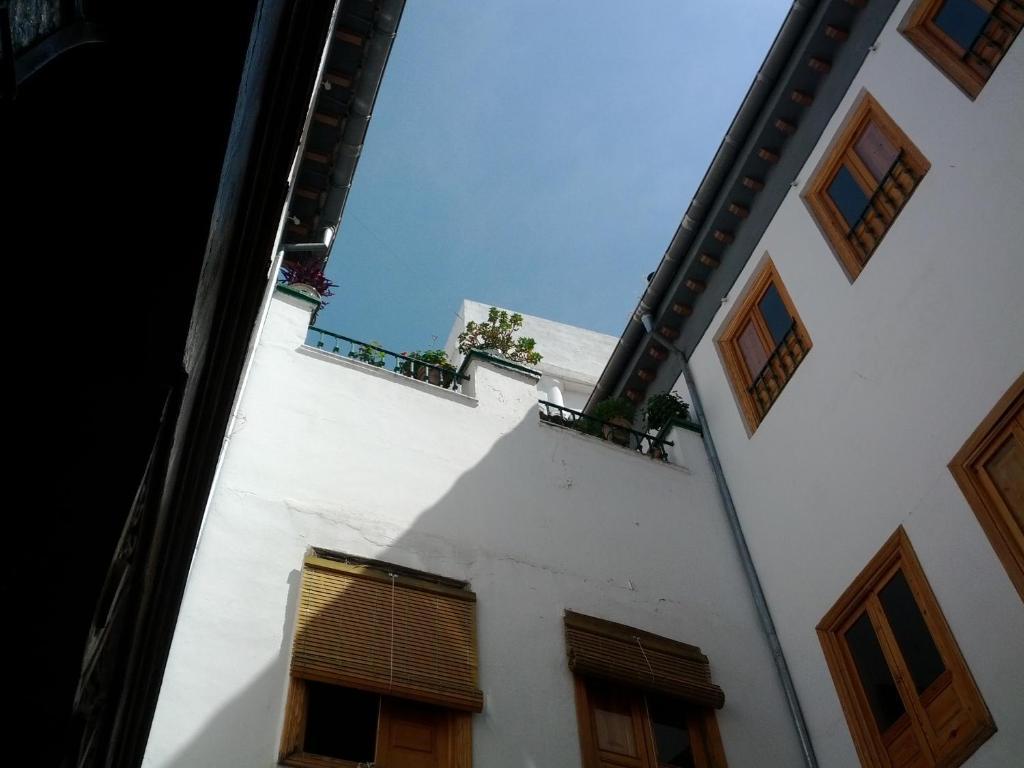 San Joaquin Guest house 2*