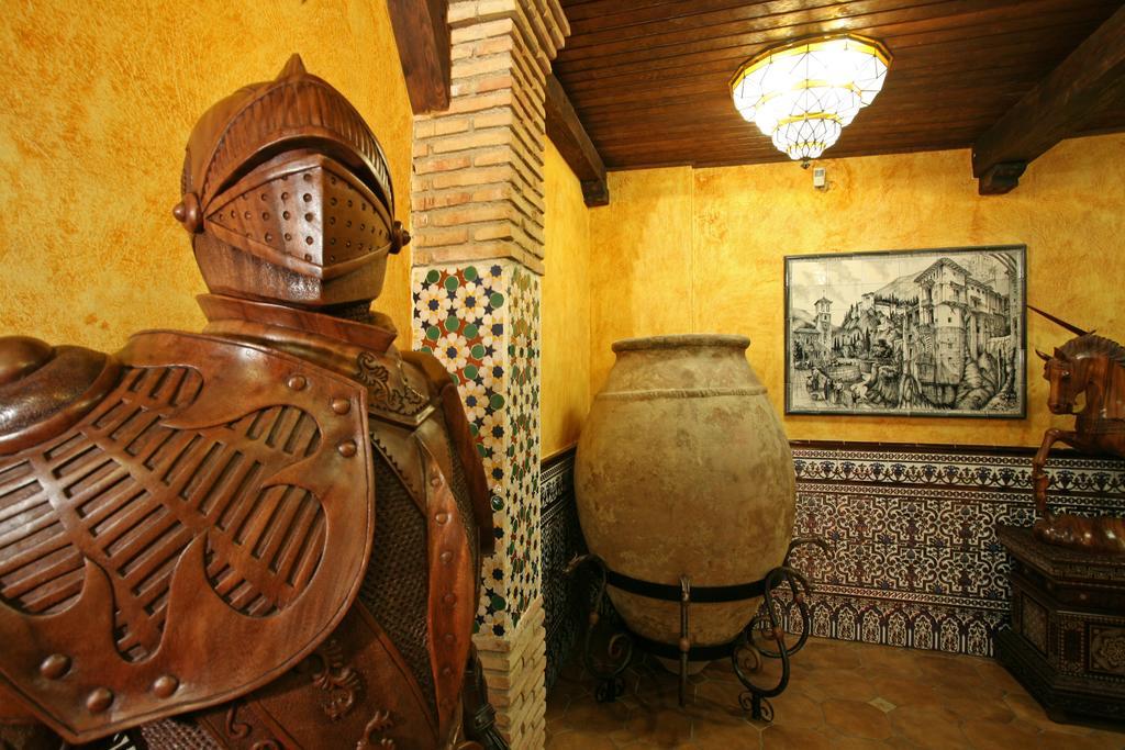 Khách sạn Casa De Reyes 2*