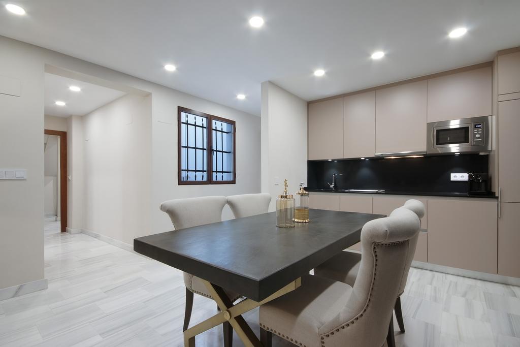 Suites Gran Via Capilla Real Apartamento