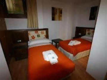 Mercader De Sedas Apartments * Granada