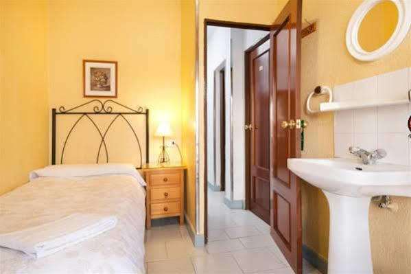 Casa de hóspedes Pension Mesones 3*