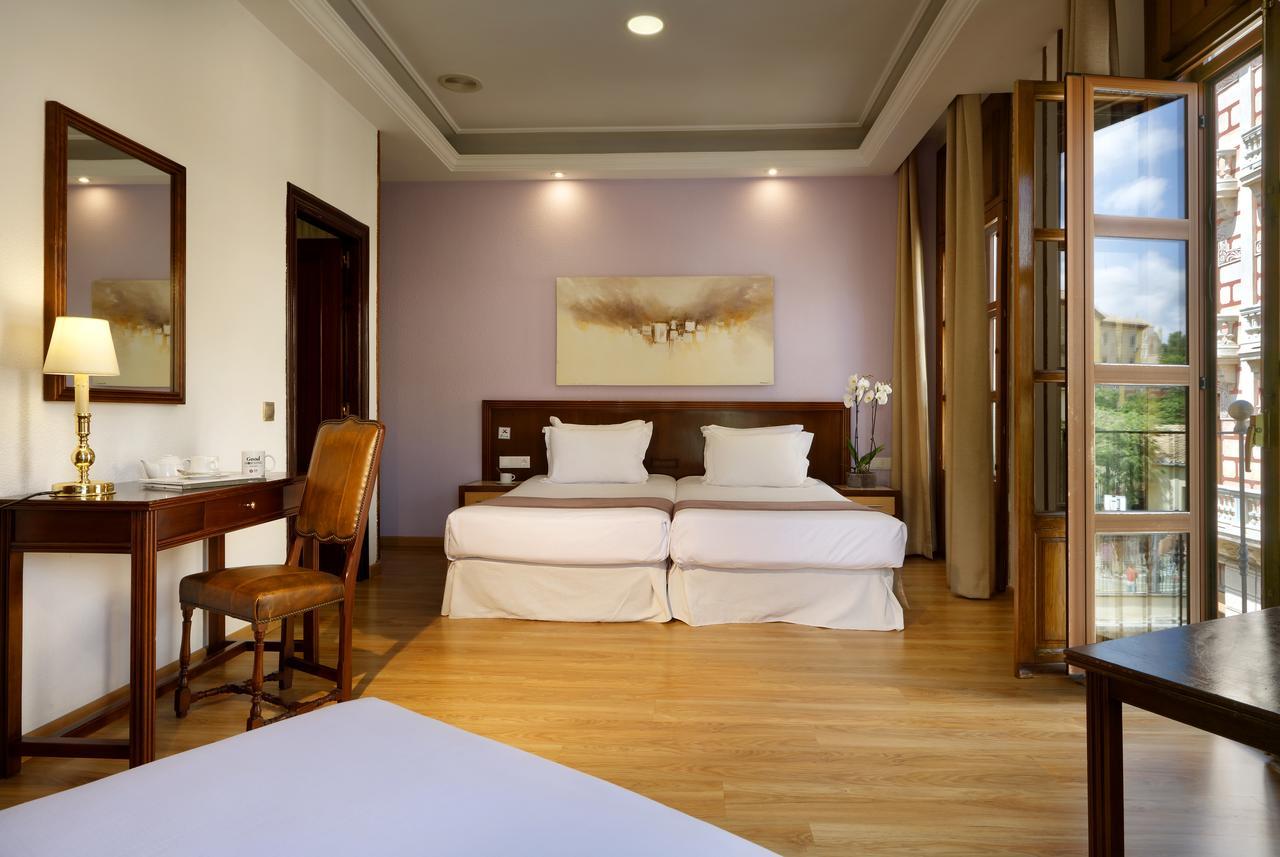 Hotel Exe Triunfo 4*