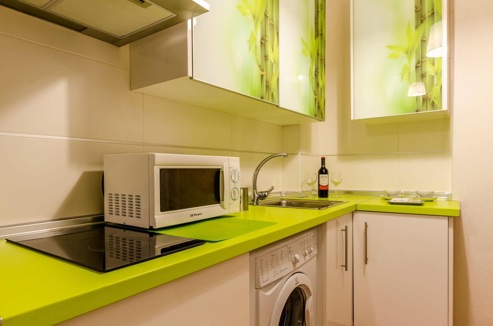 Urban Apartment *