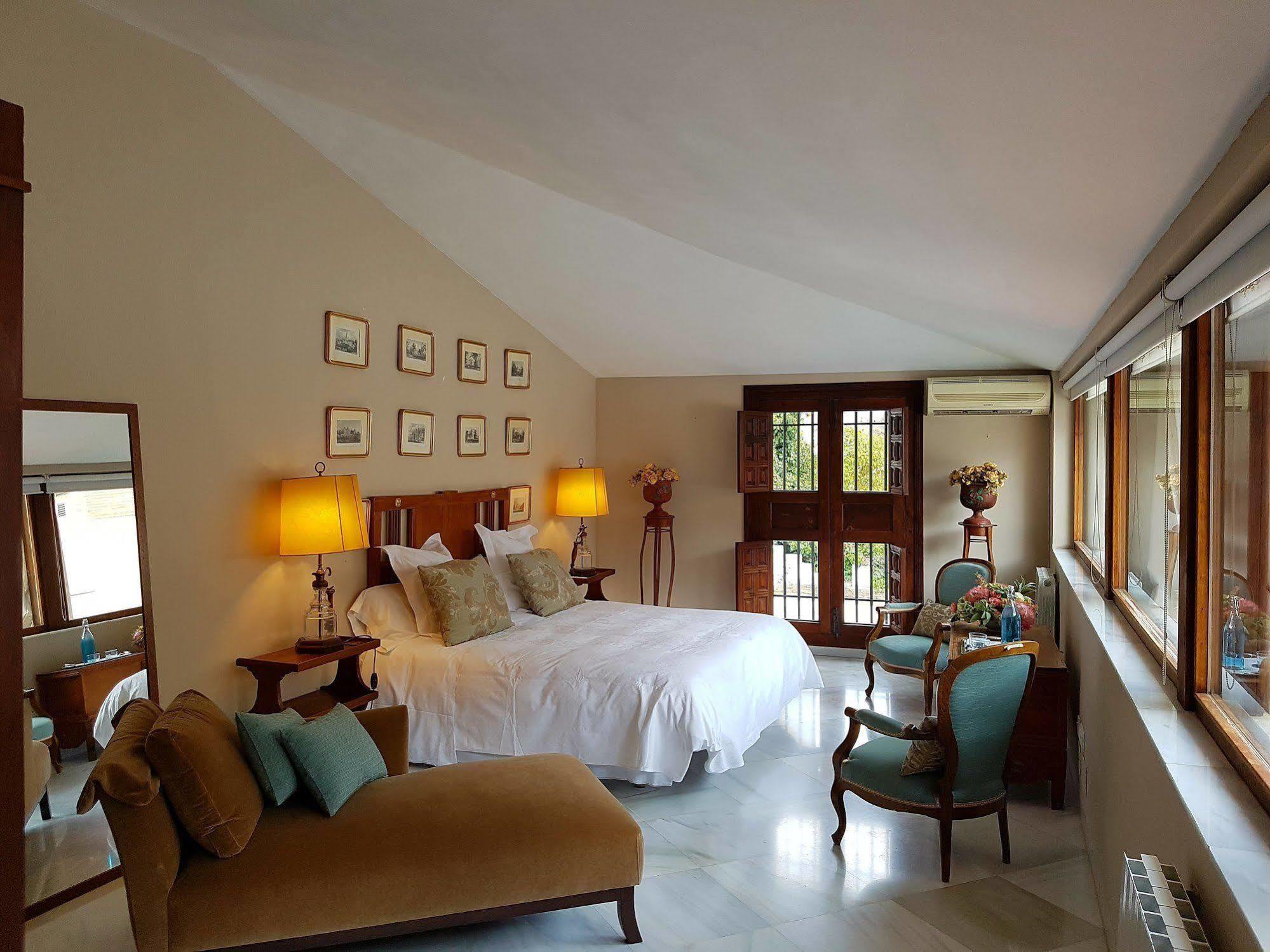 Palacio Del Cobertizo De Santa Ines 4*