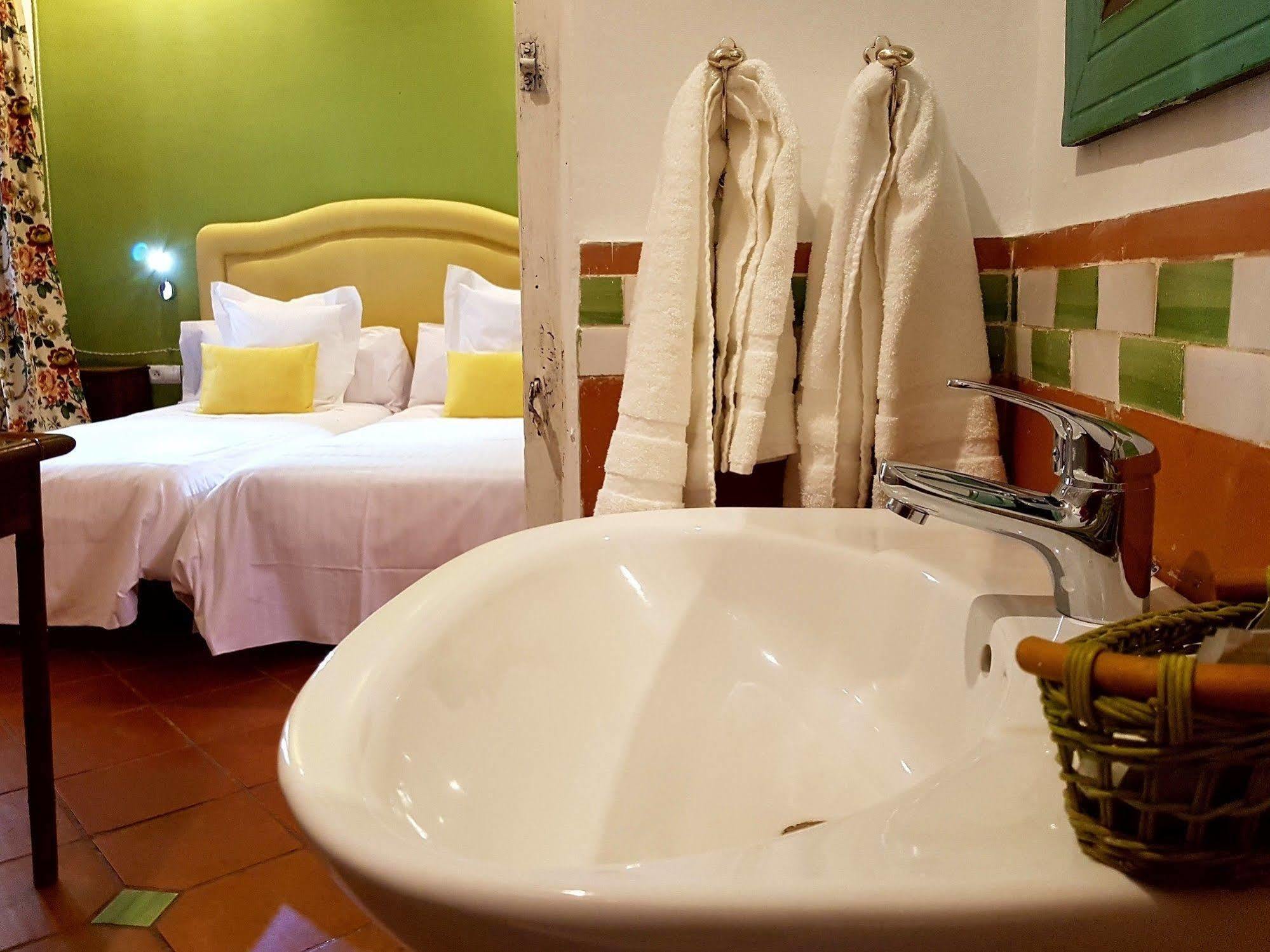 Bed & Breakfast Palacio Del Cobertizo De Santa Ines 4*