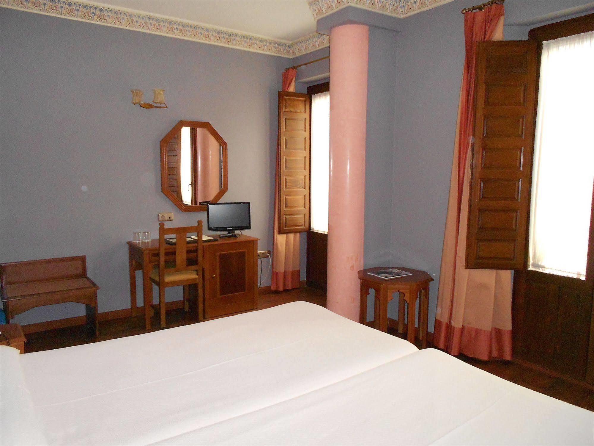 Del Toro 3* Granada