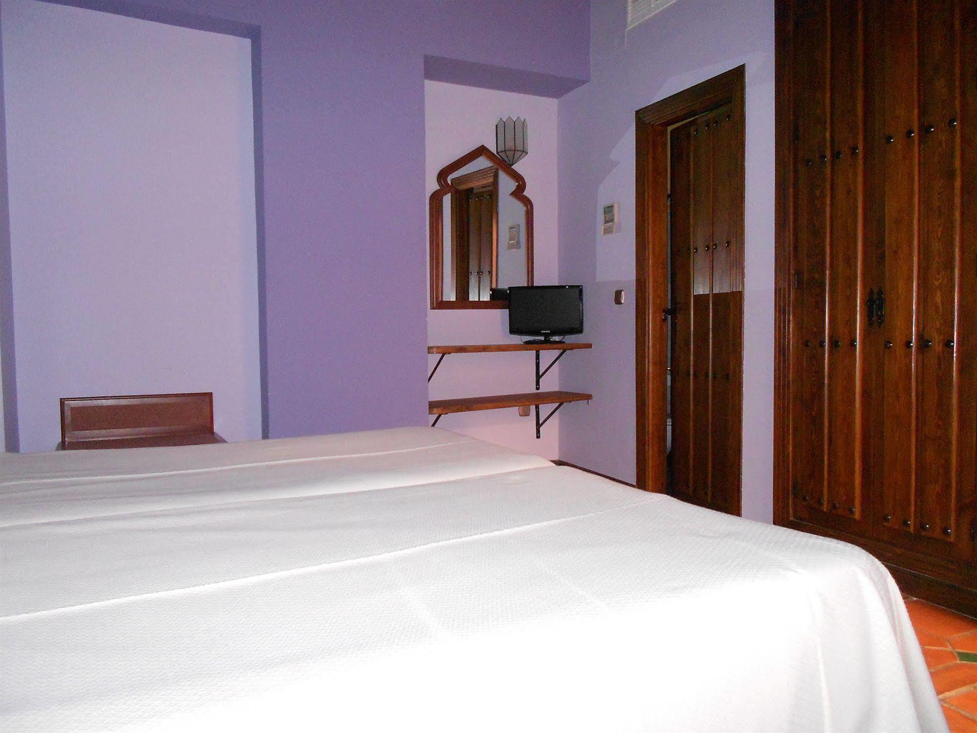 Hotel Del Toro Granada