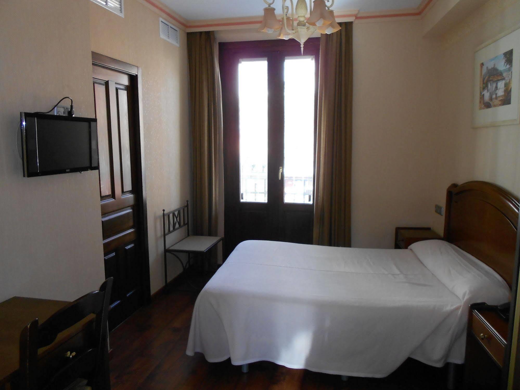 Hotel Del Toro