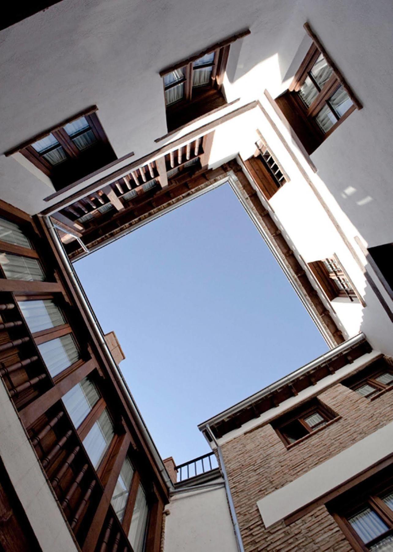 Casa Cuesta Del Agua * Granada