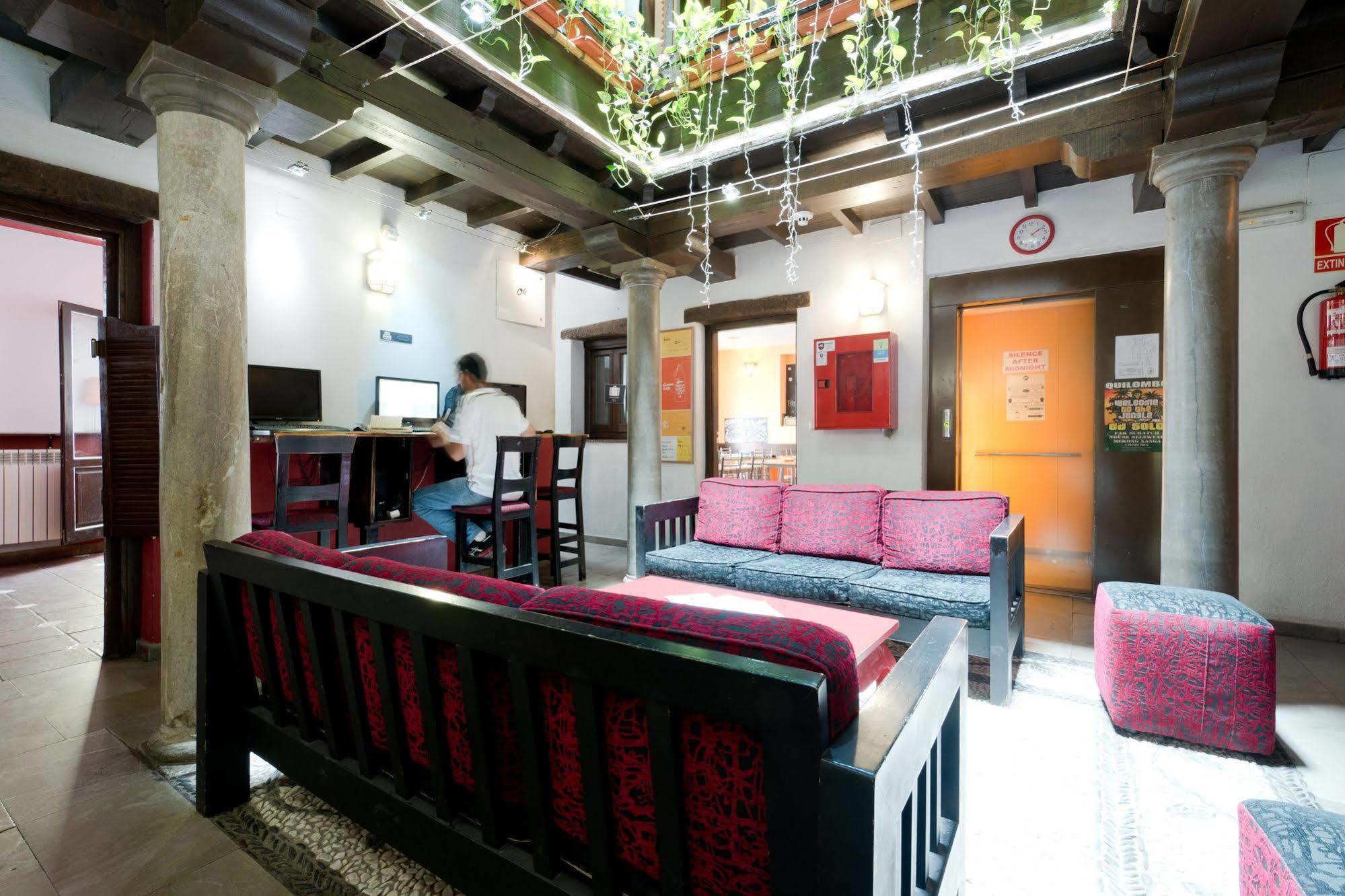 Hostel Oasis Backpackers'