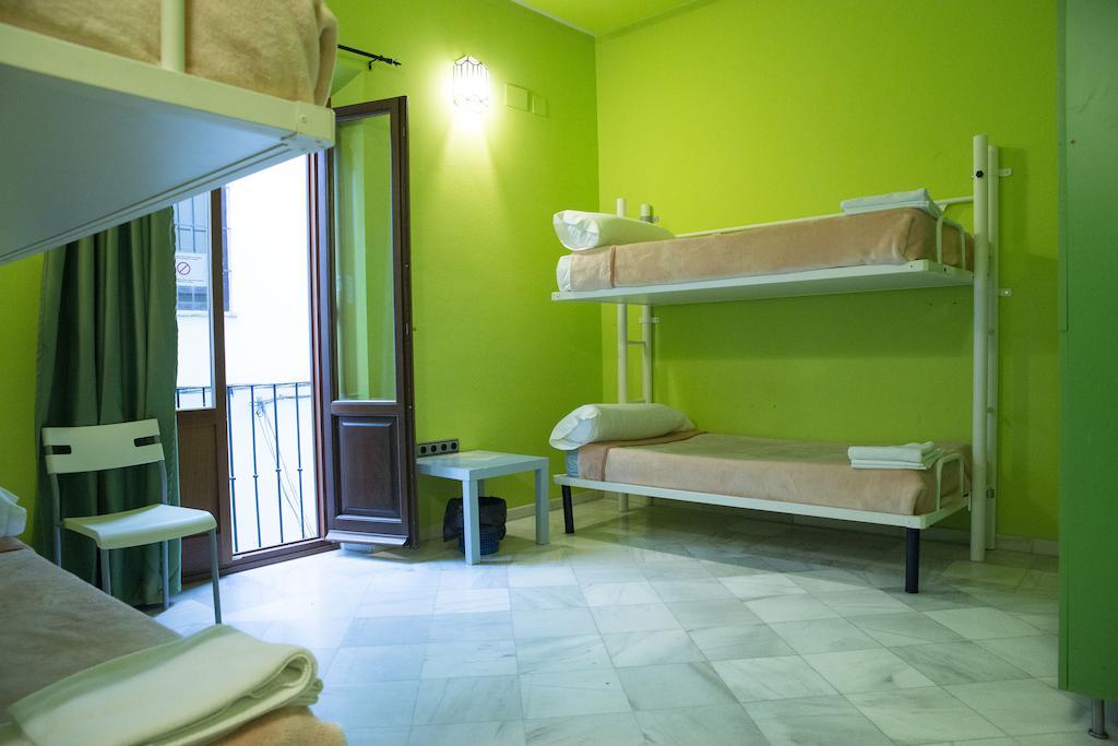 White Nest Albergue Granada