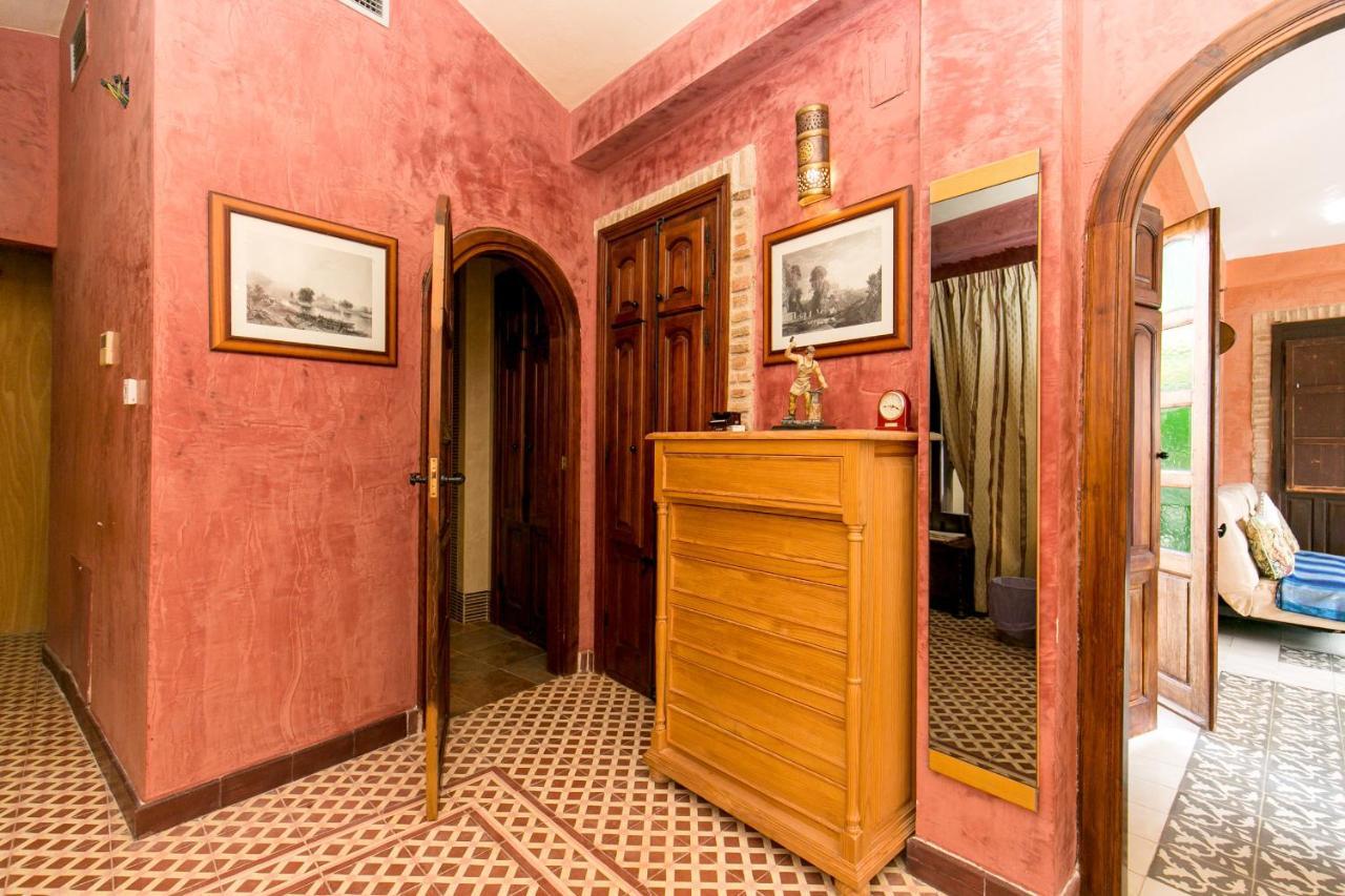 Ferienhaus Charming Andalusian House - Free Parking