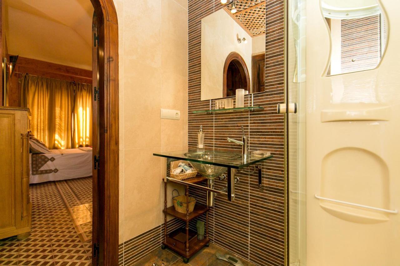 Ferienhaus Charming Andalusian House - Free Parking Granada