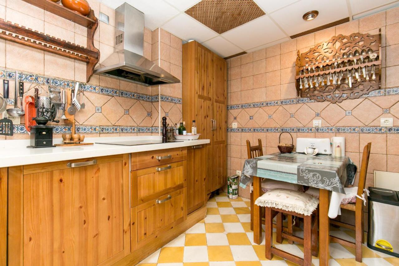 Ferienhaus Charming Andalusian House - Free Parking *