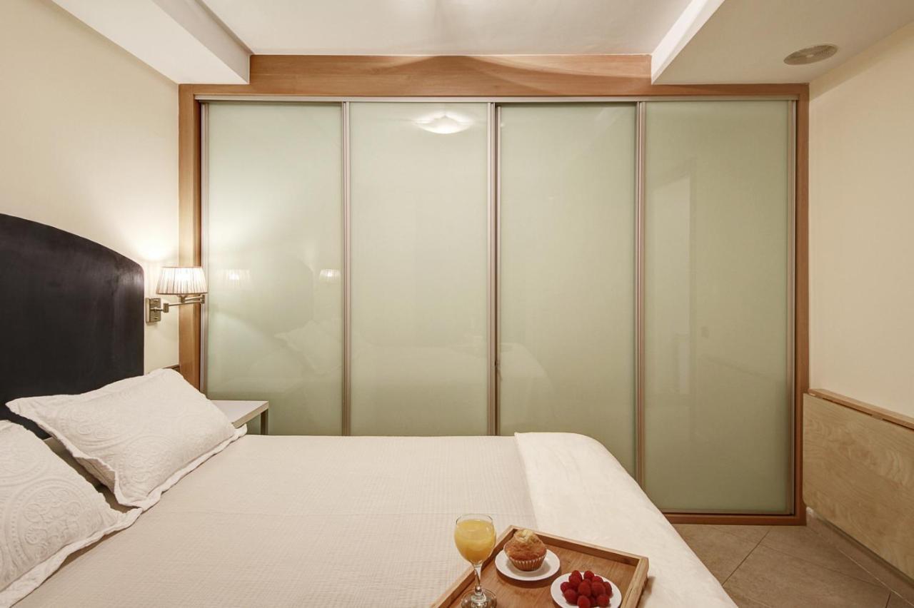 Turisticos Centro Apartment Granada