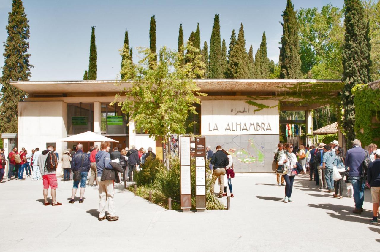 El Pianista De La Alhambra