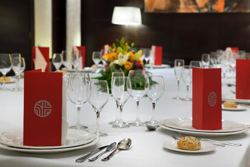 Nh Collection Victoria Hotel 4*