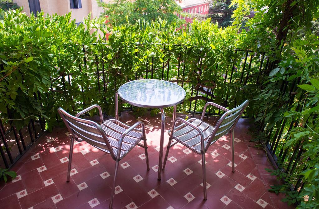 Hotel Angeles & 4*