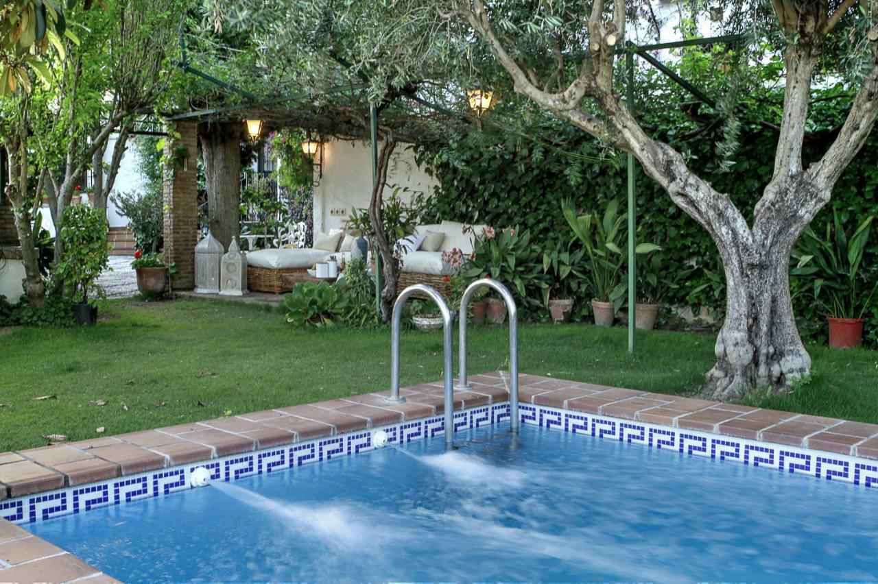 2.5 Million Villa. Magical Sunset. Super Close To Everything. 5br, 4ba, Pool, A/c+heating Apartment *