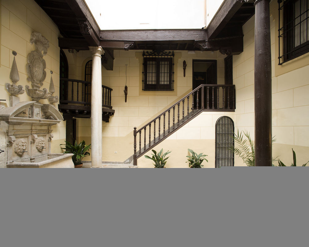 Palacio De Mariana Pineda Hotel 4*