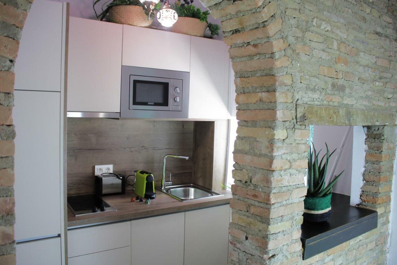 Puertas Del Albaicin *