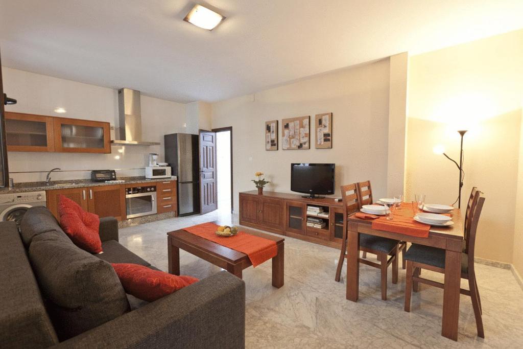 Mercader De Sedas Apartments