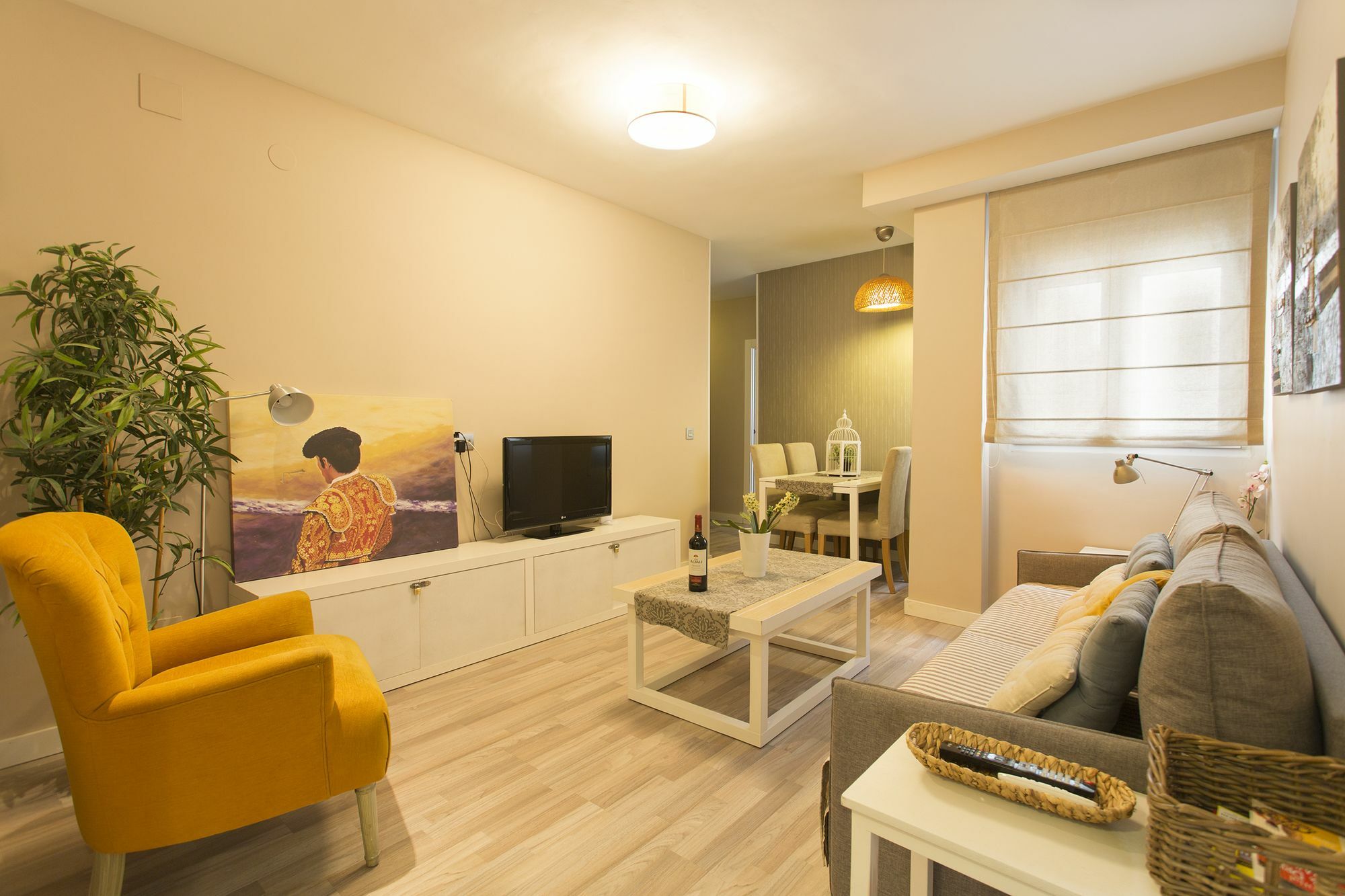 Tuanfitrion Gran Via De Colon Apartment *
