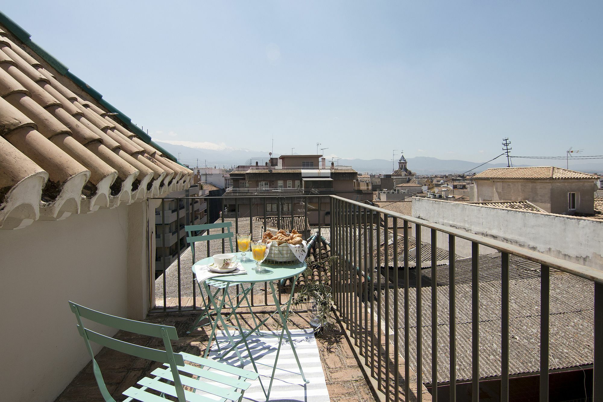 Chezmoihomes Luxury Cathedral Penthouse