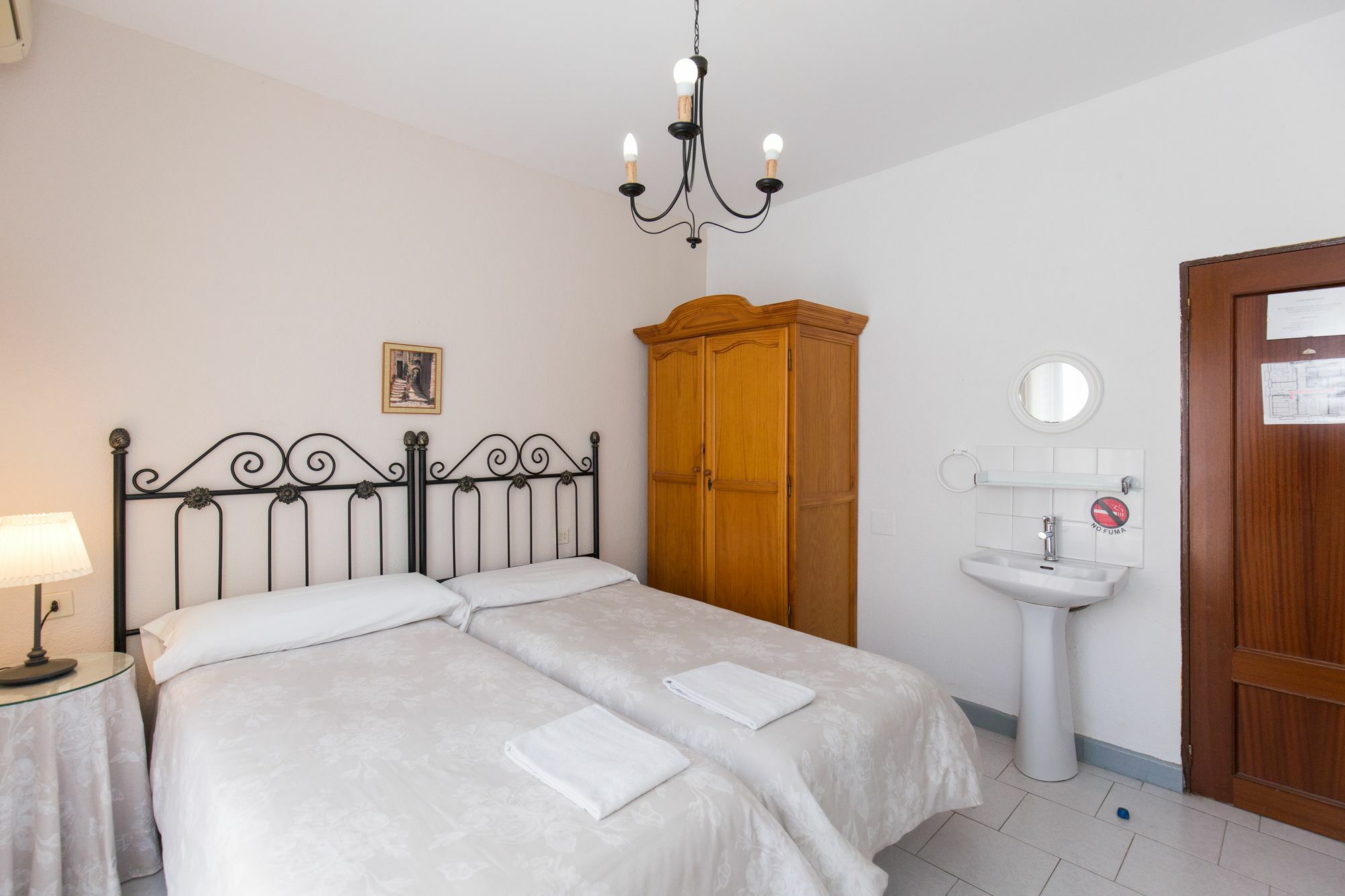 Pension Mesones 3* Granada