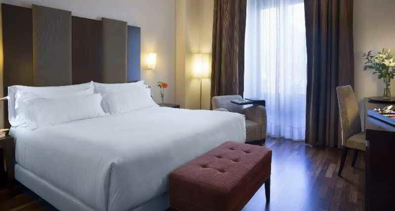 Nh Collection Victoria 4*